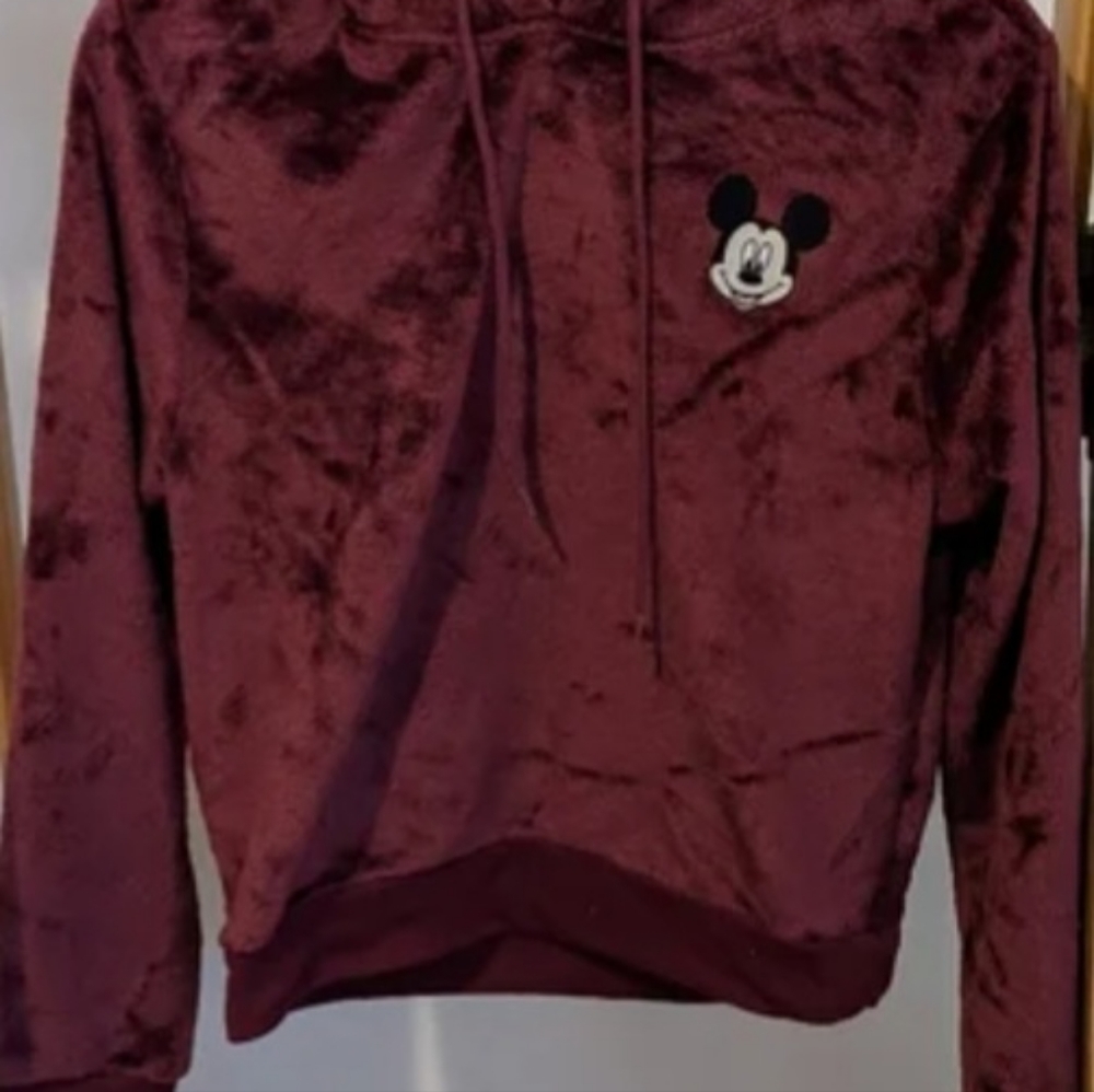 Fuzzy Sweartshirt